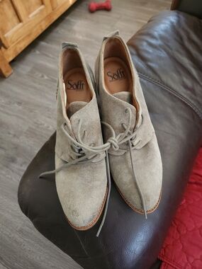 Söfft Women’s Suede Ankle Booties — Taupe